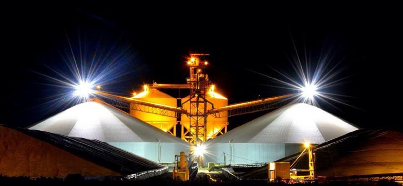The Koorda receival site operating at night